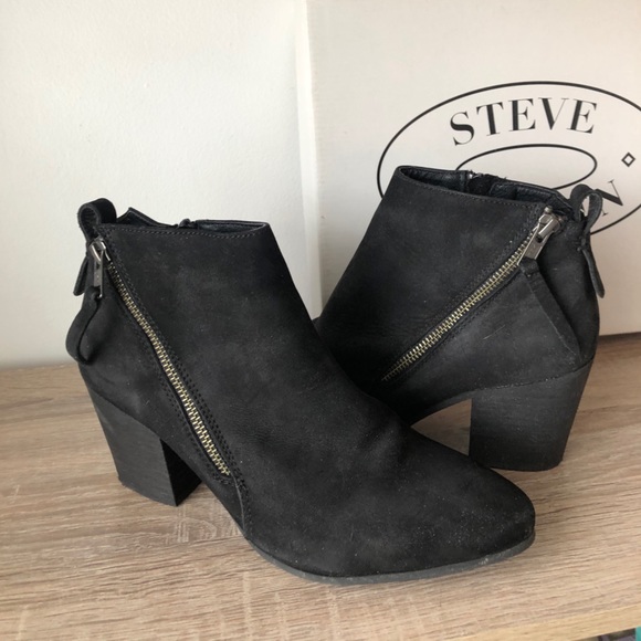 Women’s Steve Madden JAYDUN Booties - Picture 2 of 8